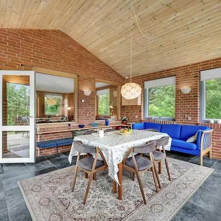 Three-bedroom In Hemmet