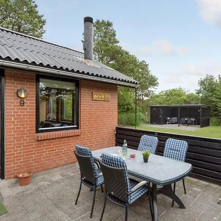 Hébergement de vacances Three-bedroom In