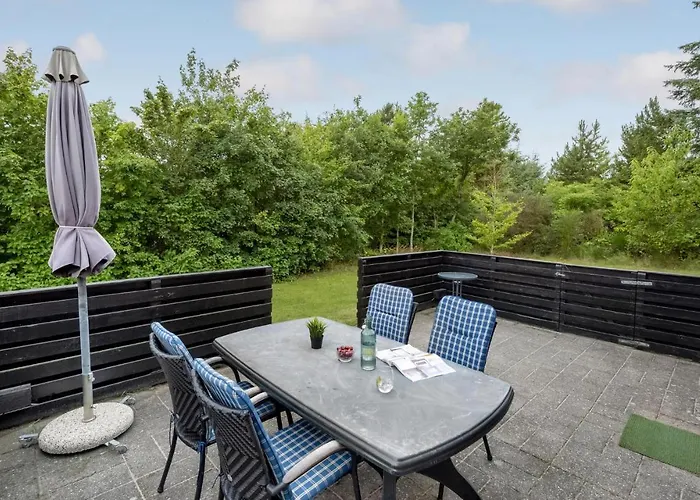 Semesterbostad Three-bedroom In Hemmet