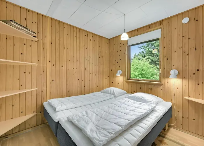 Three-bedroom In Semesterbostad *