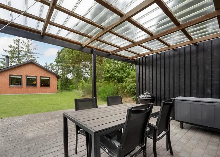 Semesterbostad Three-bedroom In Hemmet